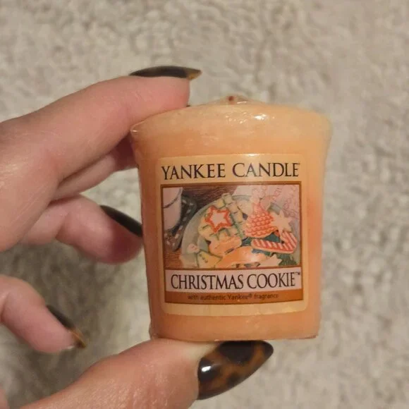 Lot of Nine Votive Candles 1.75 oz by Yankee Candle - Picture 4 of 8